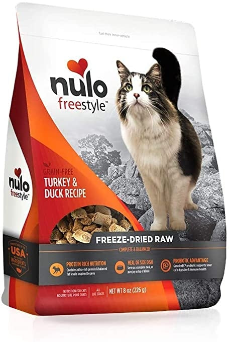 Load image into Gallery viewer, Nulo Freestyle Freeze-Dried Raw Cat Food - Turkey &amp;amp; Duck Recipe
